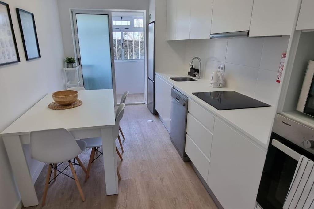 Apartamento Praia-Mar 蓬塔德尔加达 外观 照片
